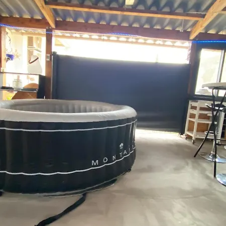 公寓 Avec Sauna Et Jacuzzi