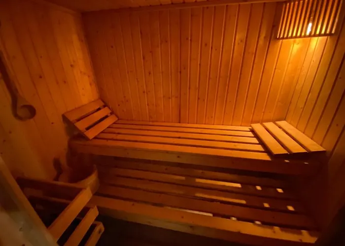 شقة Avec Sauna Et Jacuzzi Saint-Raphaël